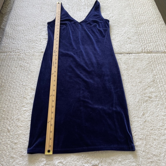 Forever 21 Women's L Velvet Bodycon Dress V Neck Sleeveless Blue Party Stretch - Picture 7 of 8